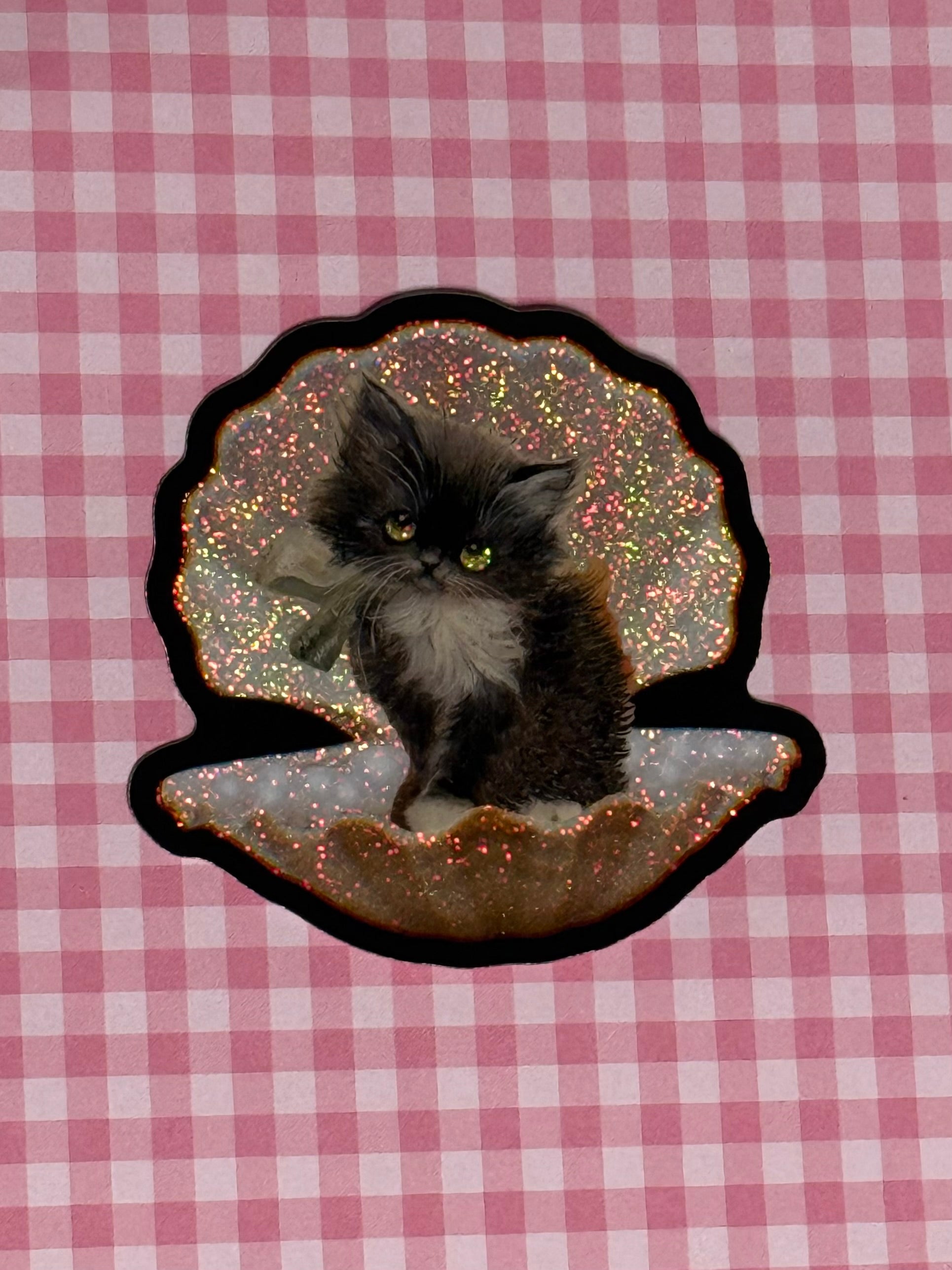 Kitty in shell sticker